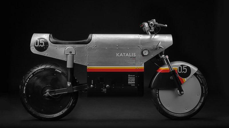 İkinci Dünya Savaşı’ndaki Uçaklardan İlham Alan Elektrikli Motosiklet: Katalis EV500