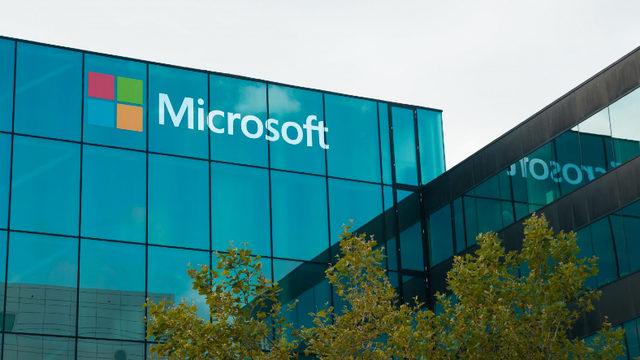 Microsoft, Çalışanlarının Evden Çalışma Süresini Ekim Ayına Kadar Uzattı
