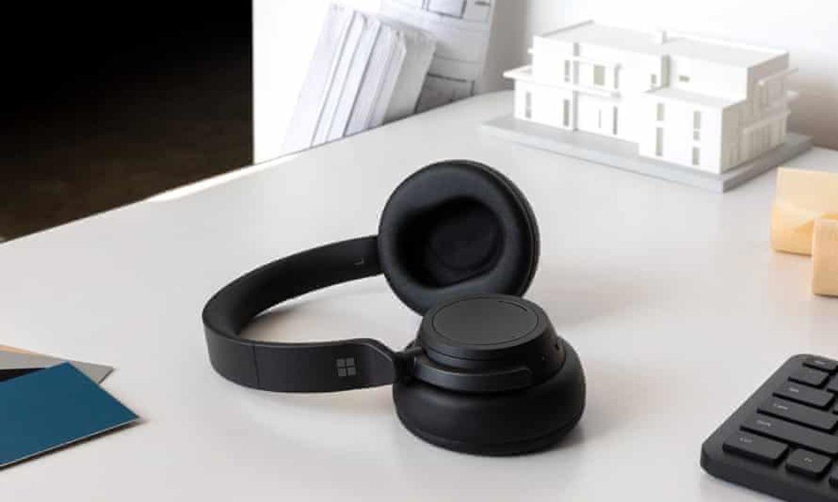 Microsoft; Yeni Ürünleri Surface Headphones 2, Surface Earbuds ve Surface Dock 2’yi Tanıttı