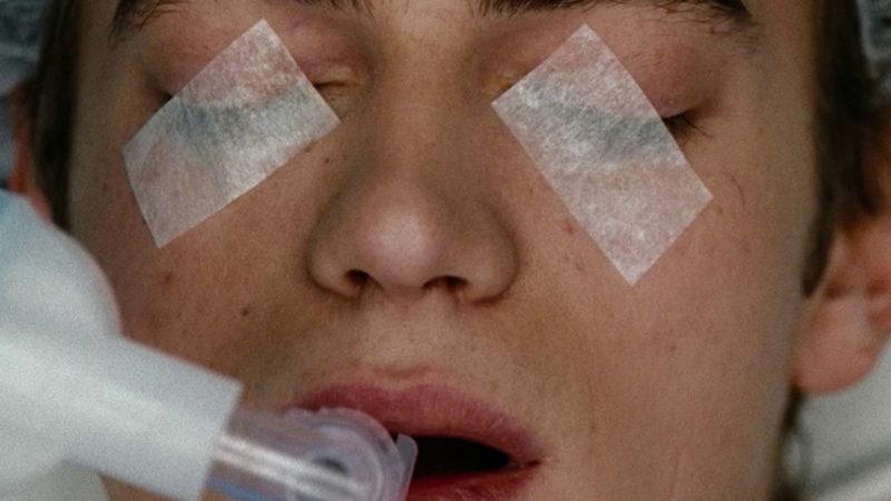 Gerçek Hayatta Tamamen Farklı Olan Filmlerdeki 6 Sağlık Klişesi