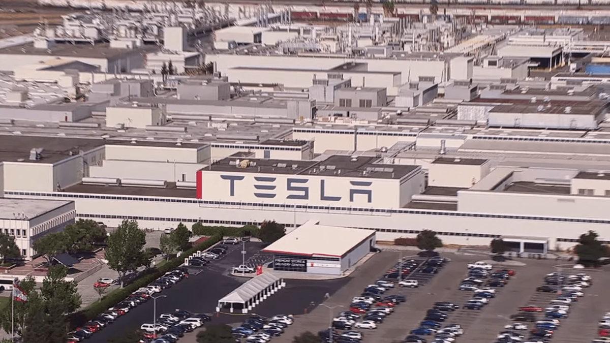 Tesla, Fremont Tesisindeki Üretimi Yeniden Başlatıyor