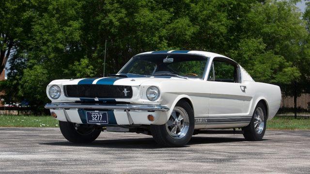 1965 Ford Mustang’in Çok Daha Farklı Görünebileceğini Gösteren Fotoğraflar