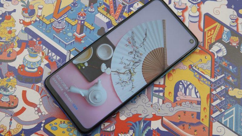 MediaTek Dimensity 1000+’lı iQOO Z1 Kanlı Canlı Görüntülendi