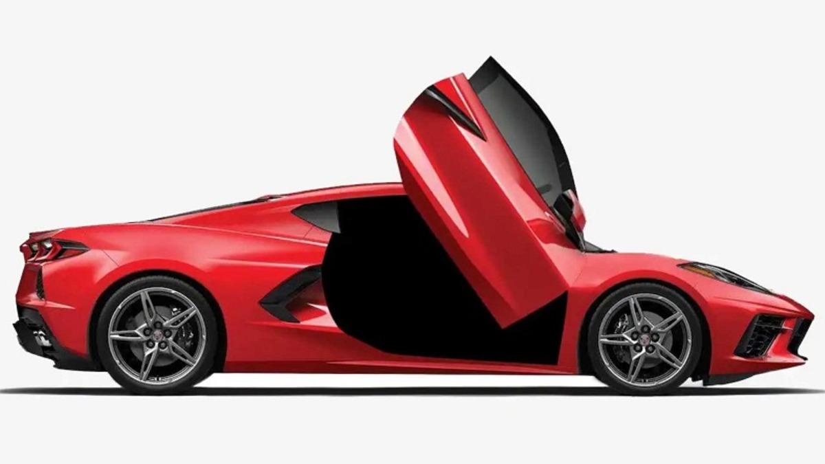 2020 Corvette C8’e Lamborghini Aventador S Havası Katan Makas Kapı Kiti