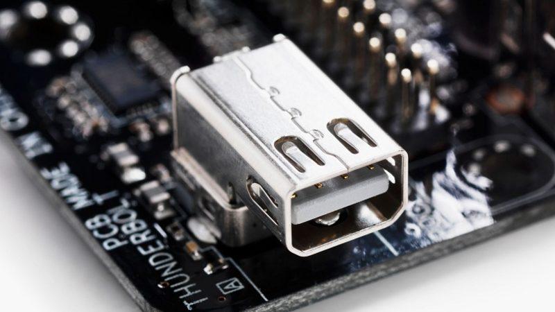 Güncelleme ile Düzeltilemeyen Bir Thunderbolt Açığı Keşfedildi