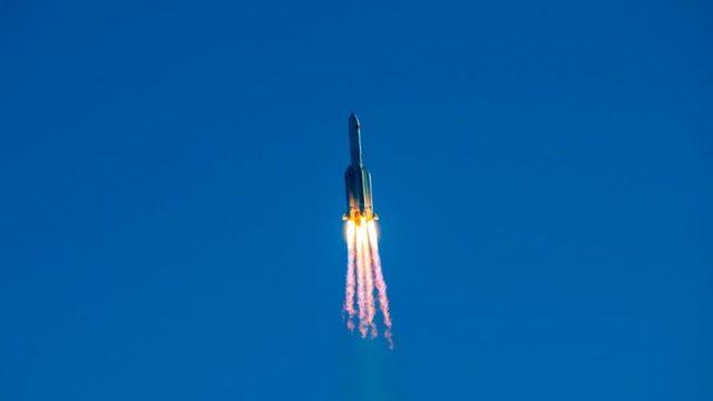 Çin’in Uzaya Gönderdiği Roket İticisi, Kontrolsüz Bir Şekilde Dünya’ya Düştü