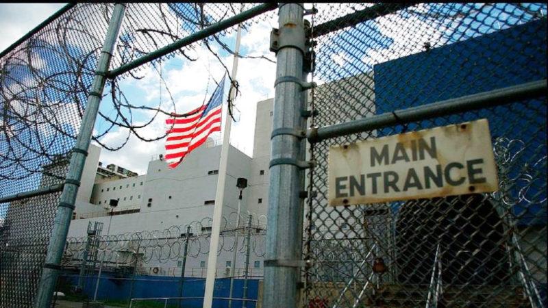 ABD’de Mahkumlar Erken Tahliye İçin Birbirlerine Koronavirüs Bulaştırdı (Video)