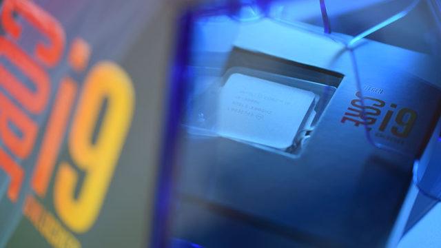 Intel Core i9-10900K’nın Neredeyse Su Kaynatacağını Gösteren Termal Test Sonuçları