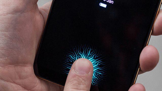 Google, Kendi Hizmetlerine Şifre Yerine Parmak İziyle Giriş Desteği Getiriyor