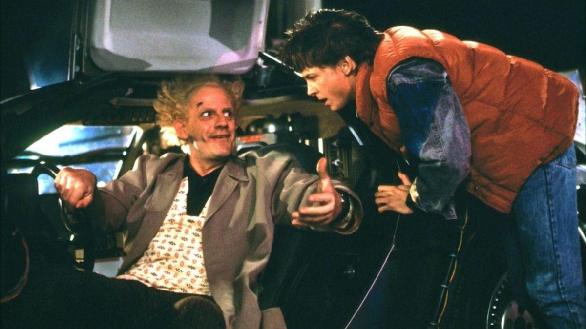 Geleceğe Dönüş Film Serisi Oyuncularının Yıllar Sonra Bir Araya Geldiği Video