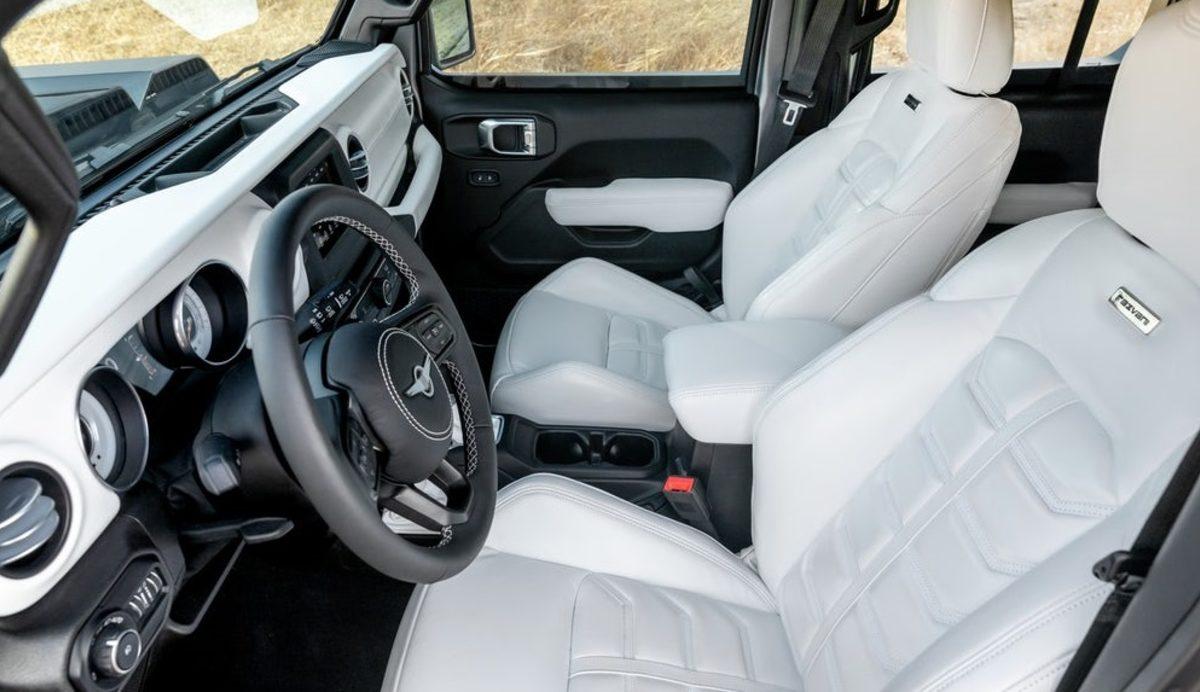 Nükleer Bombadan Bile Korunabilen Dünyanın 1.000 Beygirlik İlk SUV’u: Rezvani Tank X