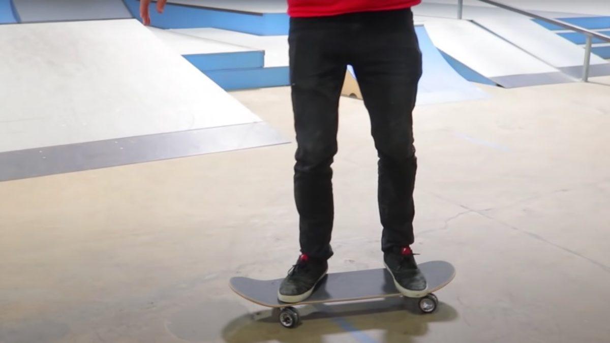 Bir YouTuber, Mac Pro’nun 5.599 TL’lik Tekerleklerini Kaykaya Taktı (Video)