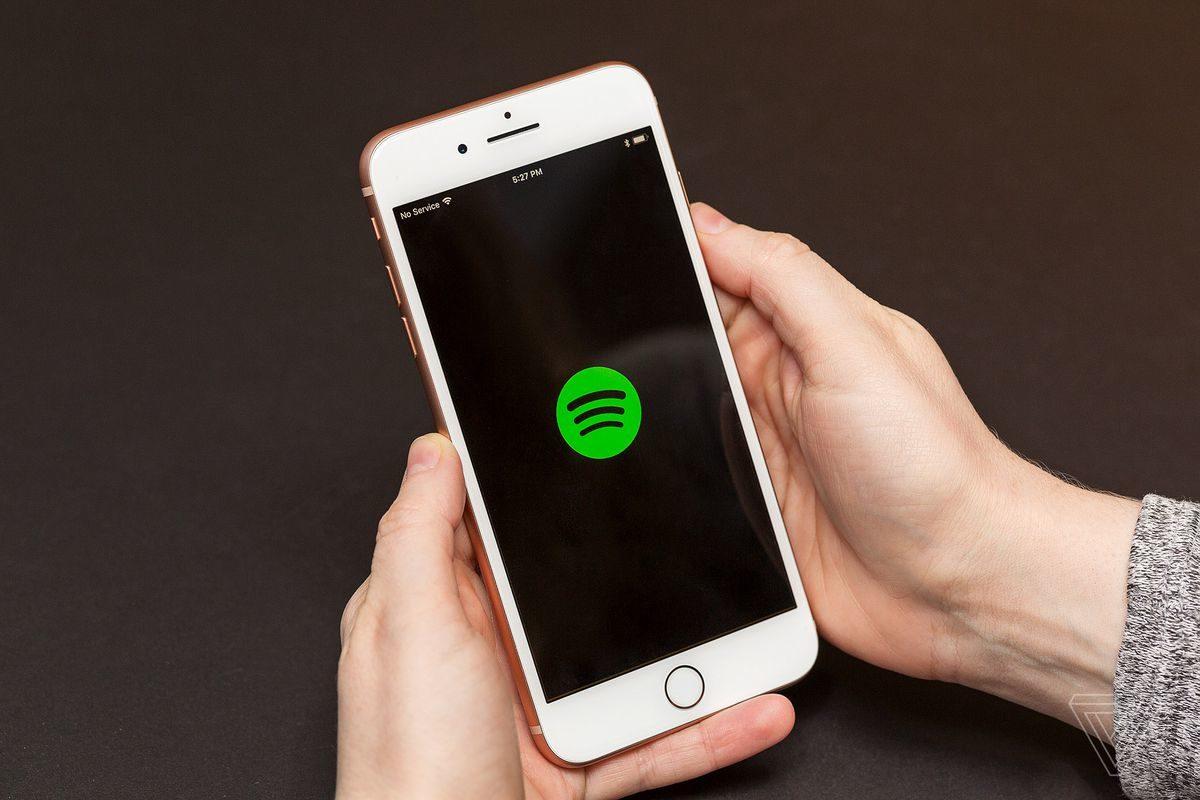 Spotify, Siri’yle Entegreli Çalışmak İçin Apple İle Görüştü