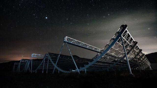 Astronomlar, Uzayın Derinliklerinden Tekrar Ederek Gelen 8 Sinyal Buldu