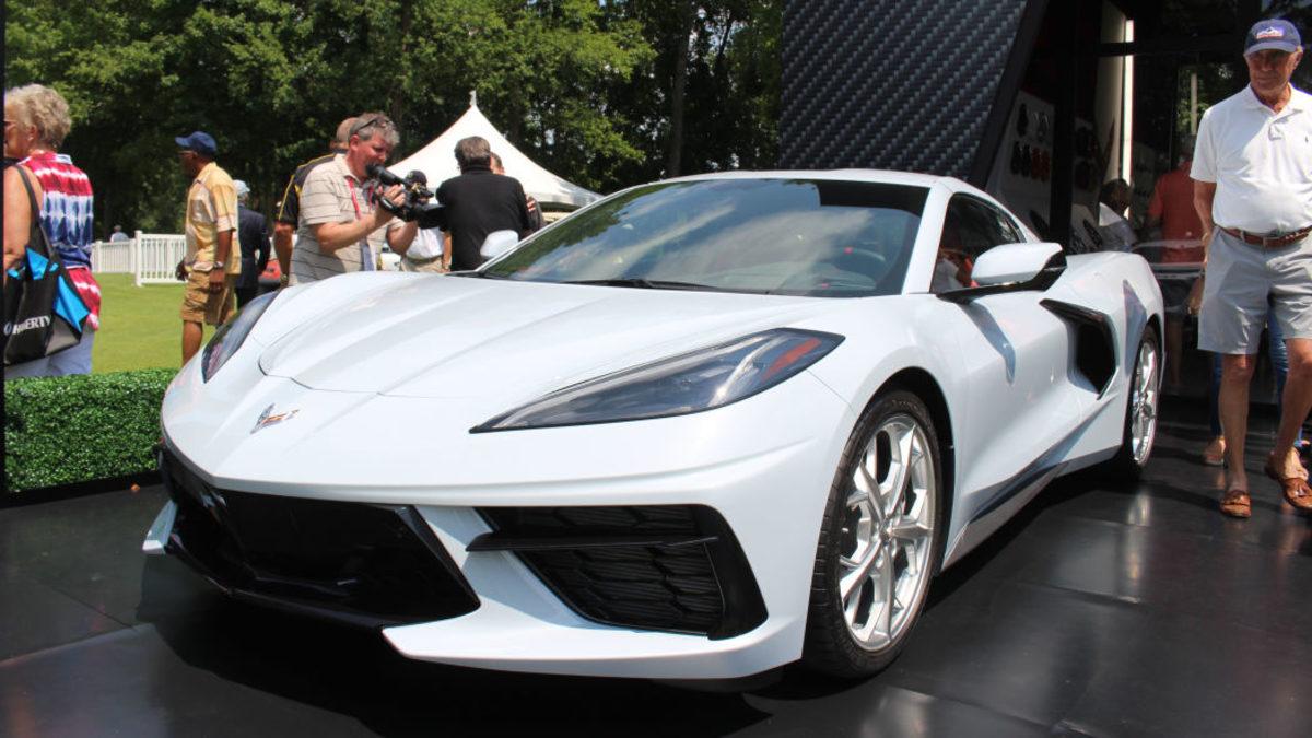 Chevrolet, Yeni Corvette’in Fiyatının 60 Binden Az Olması Sözünü Tuttu: 59.995 Dolar