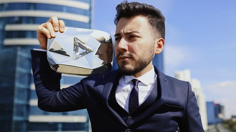 Yabancı Bir YouTuber, Enes Batur’un Tüm ‘Çalıntı’ Videolarını İfşa Etti