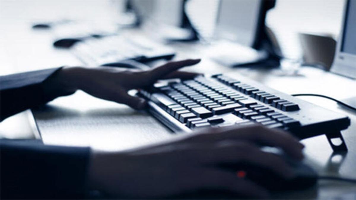 Diyanet: İnternetten İzinsiz Film, Müzik İndirmek Caiz Değil