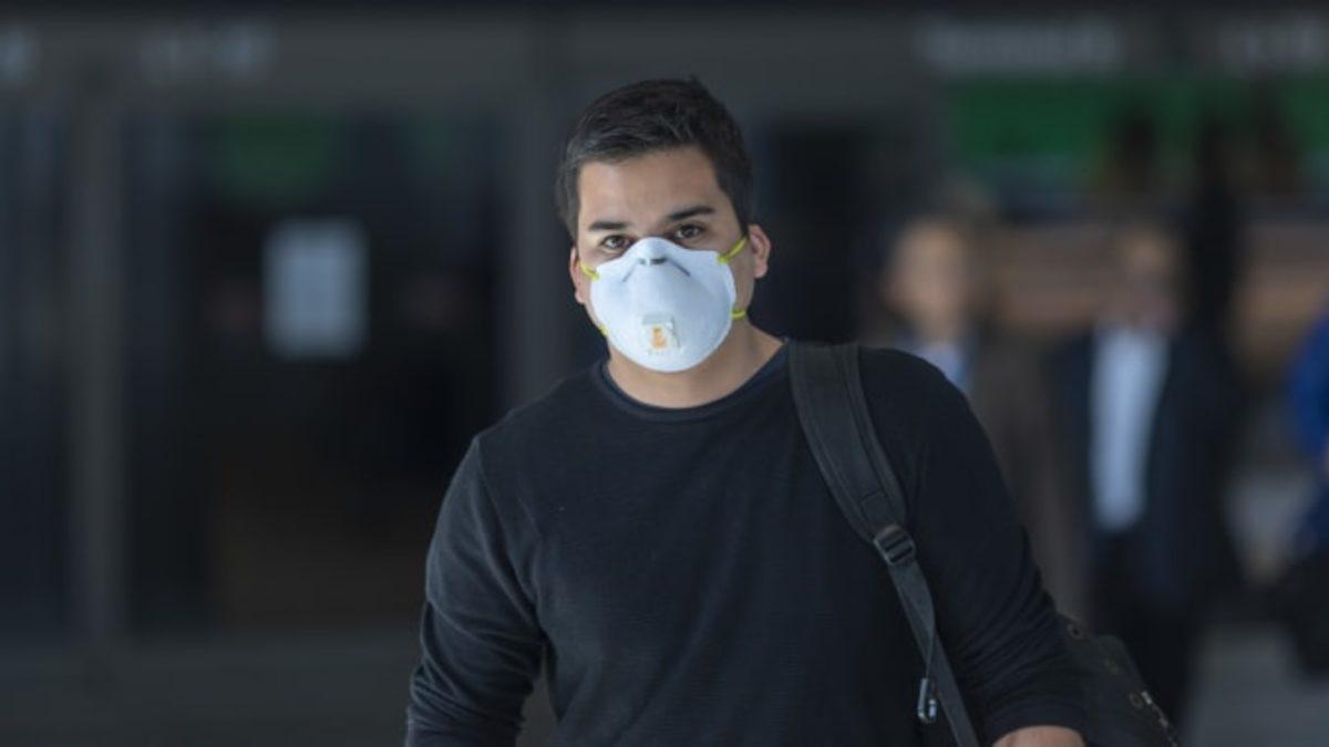 Maskeyle Koşu Yapan Bir Adamın Akciğeri Patladı