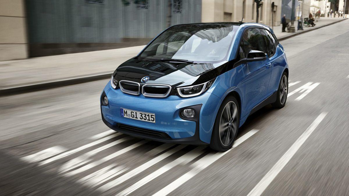 Mini Cooper’ın Elektrikli Düşmanı BMW i3’ün Dikkat Çeken 12 Özelliği