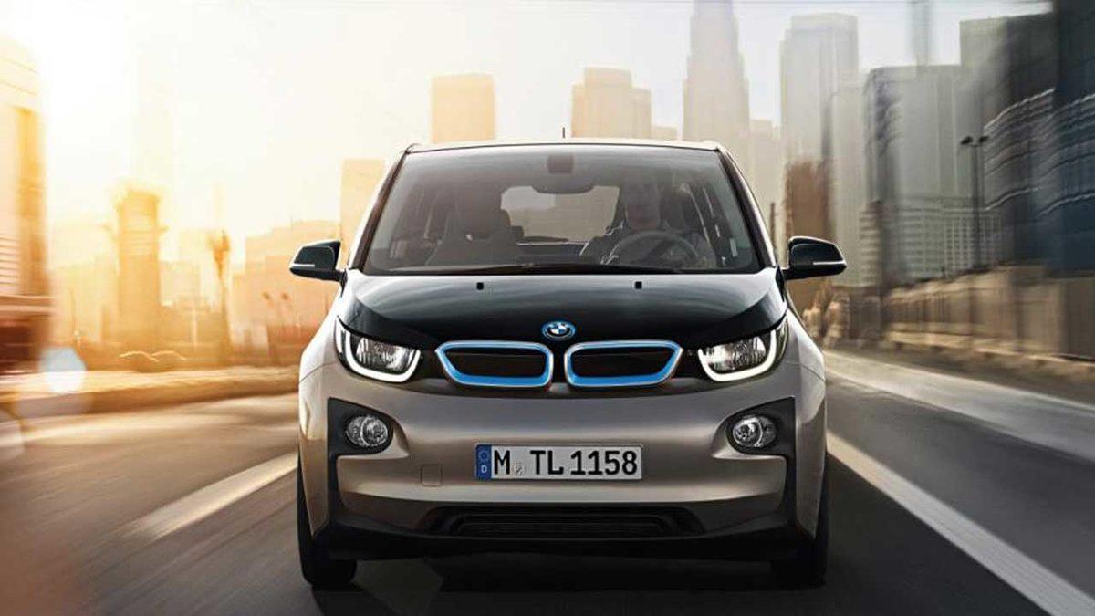 Mini Cooper’ın Elektrikli Düşmanı BMW i3’ün Dikkat Çeken 12 Özelliği
