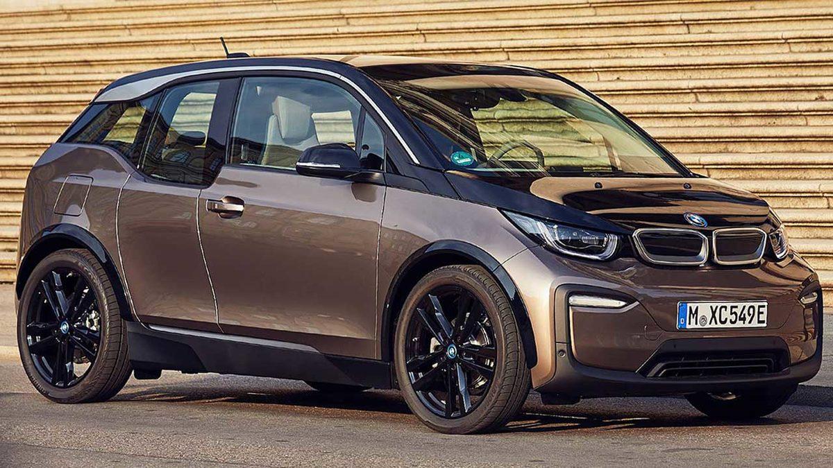 Mini Cooper’ın Elektrikli Düşmanı BMW i3’ün Dikkat Çeken 12 Özelliği