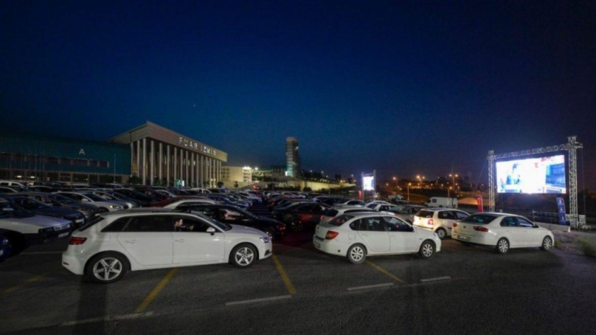 İzmir ve Nevşehir’de Düzenlenen ‘Arabalı Sinema’ Etkinliğine Büyük İlgi