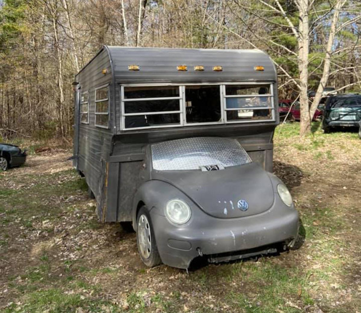 Dünyanın En Garip Tasarımına Sahip Volkswagen Beetle Karavanı