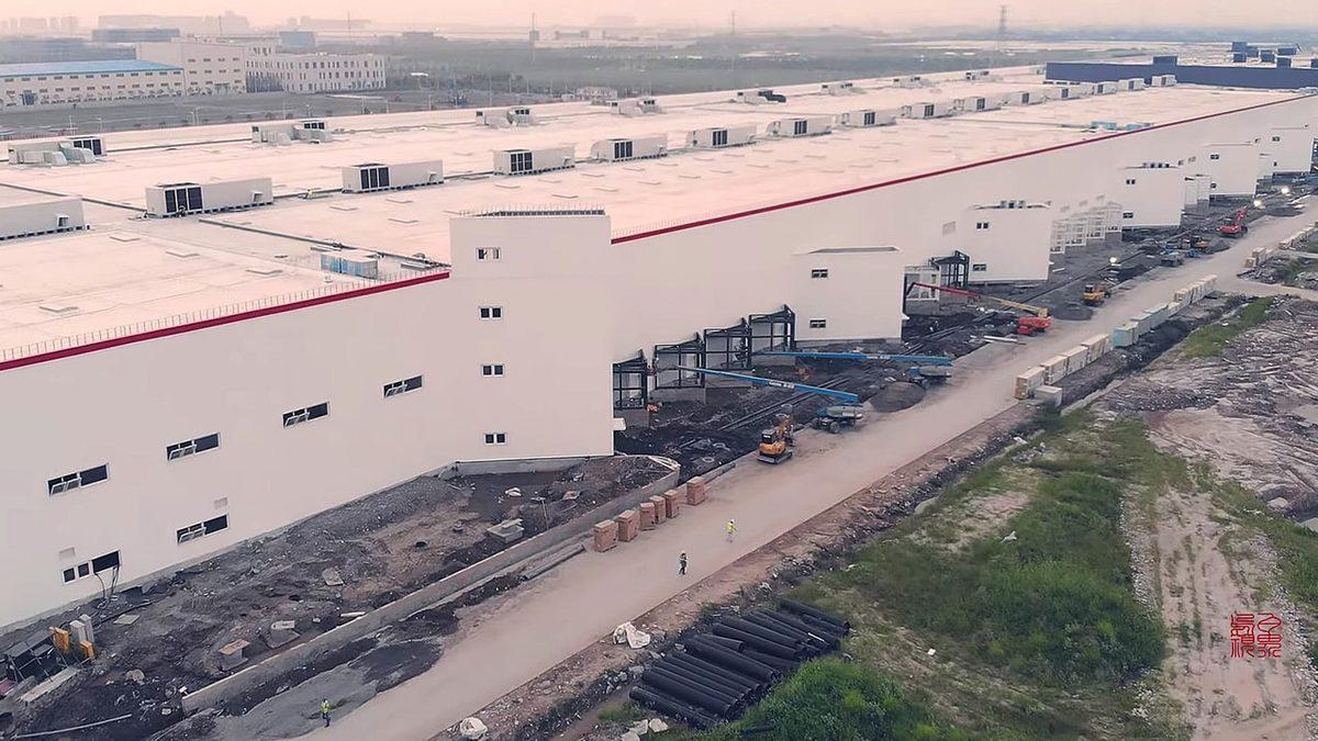 Tesla, Çin’de Üreteceği Araçlarda Farklı Bir Firmanın Bataryalarını Kullanacak