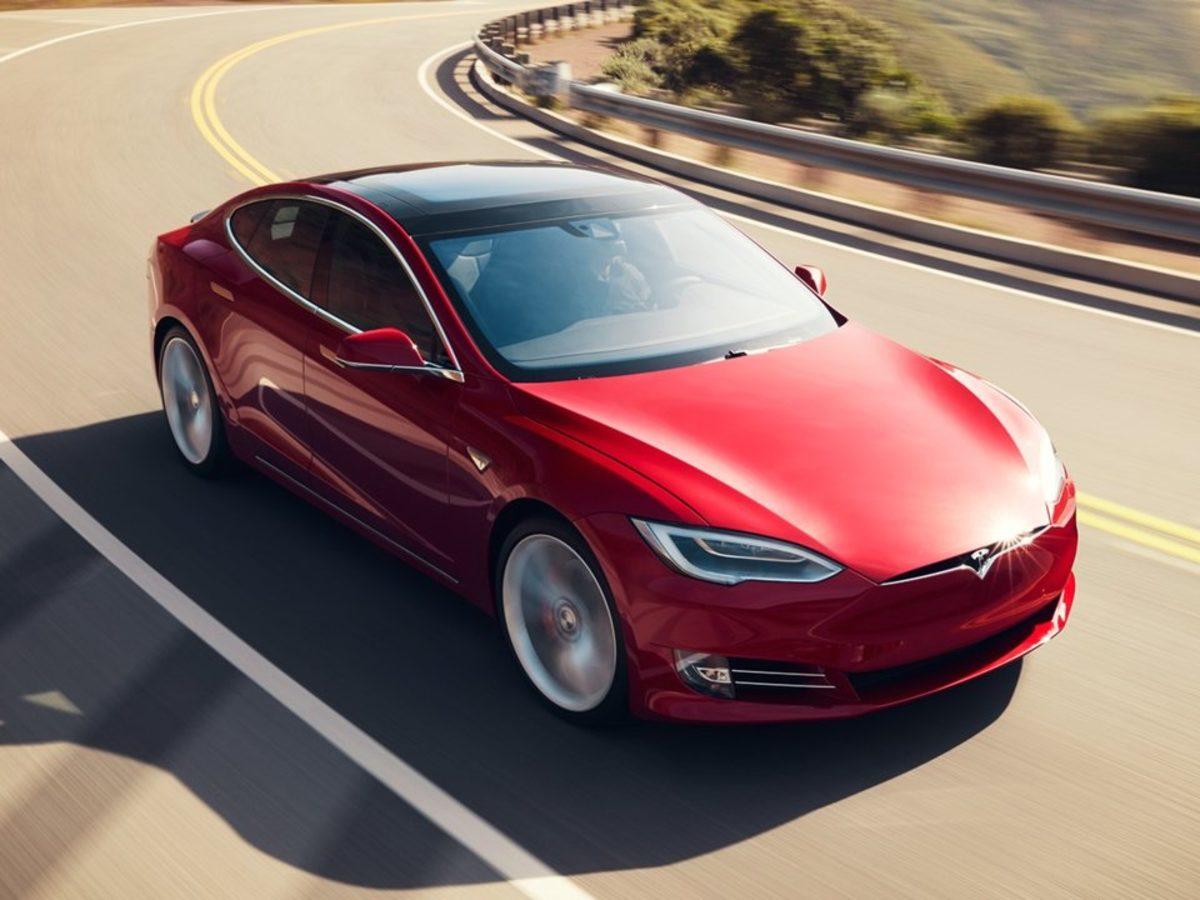 Elektrikli Araçların Adeta ’Ford Model T’si Tesla Model S’in Yıllar İçindeki Değişimi