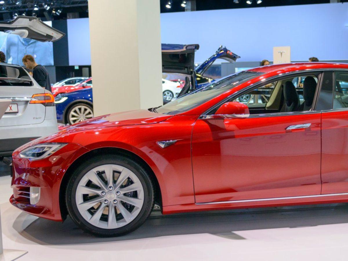 Elektrikli Araçların Adeta ’Ford Model T’si Tesla Model S’in Yıllar İçindeki Değişimi