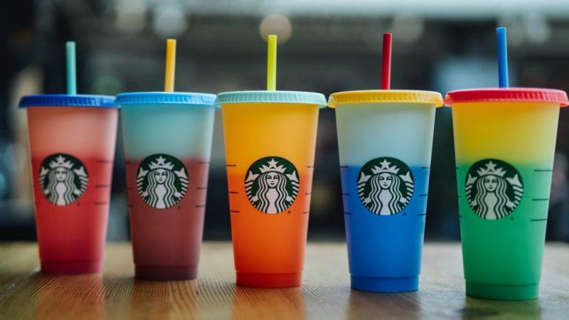 Starbucks’tan İçindeki İçeceğe Göre Renk Değiştiren Bardak: Konfeti