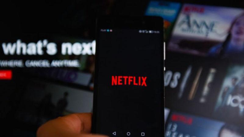 Netflix, Sinema Uzmanlarının Tavsiyelerini Gösteren Bir Özellik Test Ediyor