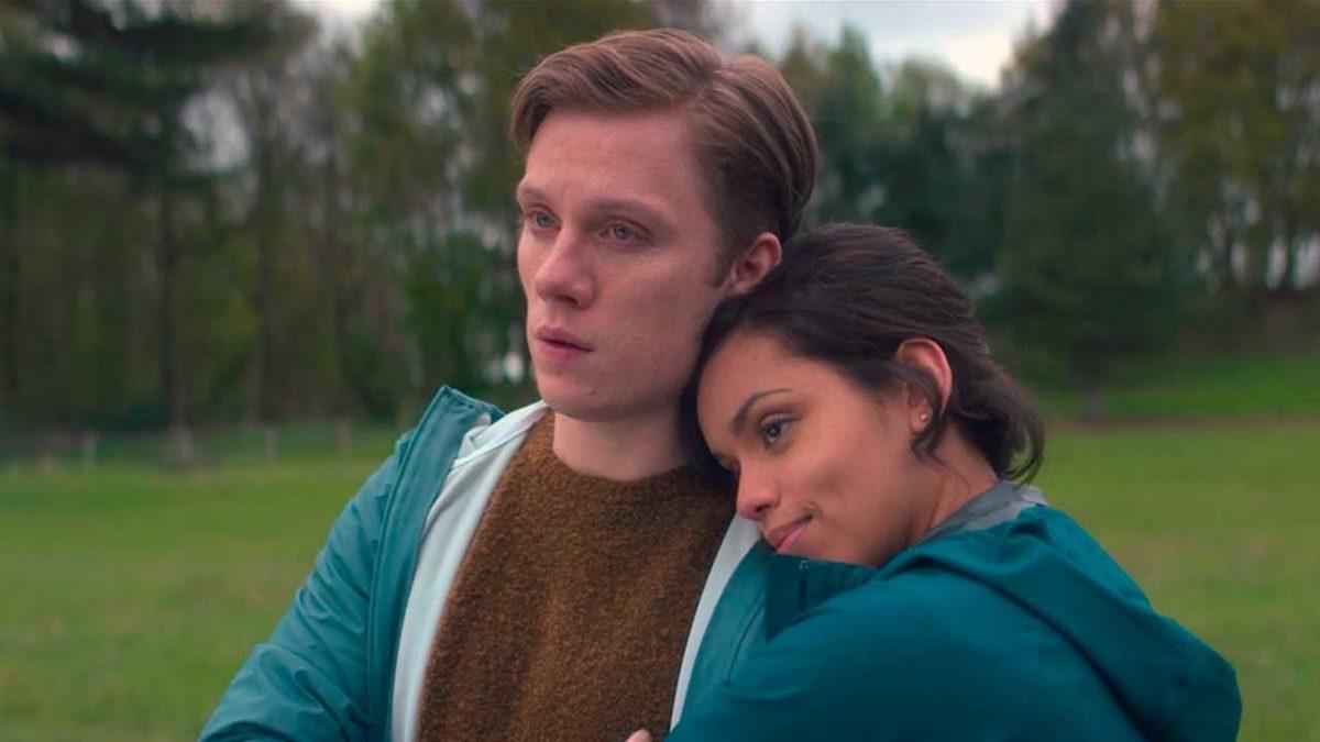 Pembe Panjur Gibi Evlilik Siteleri İnsanları Gerçekten Mutlu Ediyor mu?