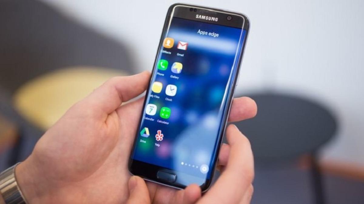 Samsung, Galaxy S7 ve S7 Edge İçin Ağustos Ayı Güvenlik Paketini Yayınladı