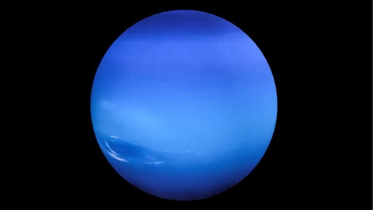 Neptün’ün 30 Yıl Önce Çekilen İlk Fotoğrafı