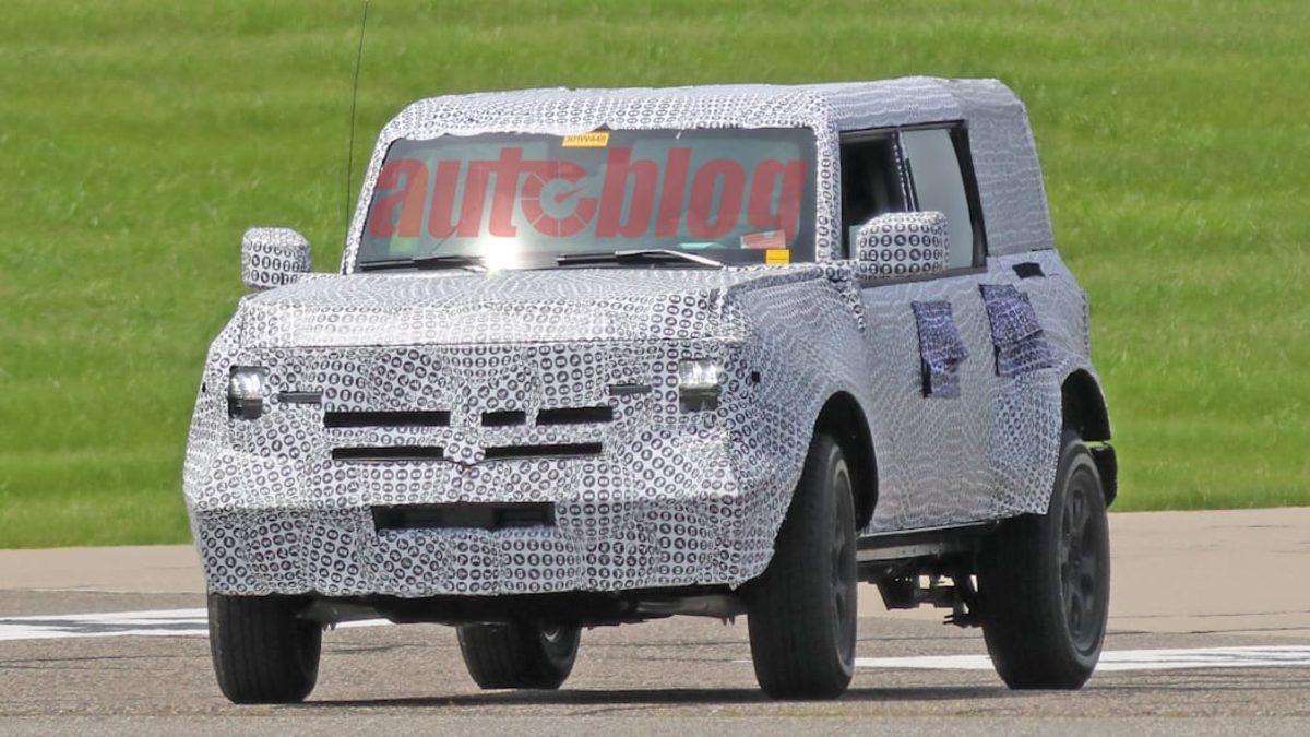 2021 Ford Bronco, Kamuflajlı Olarak Görüntülendi