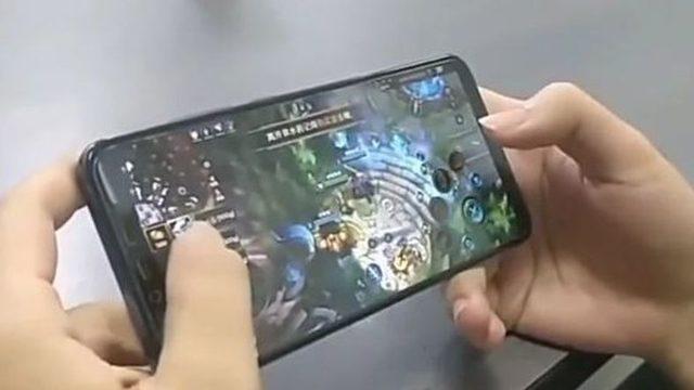 League of Legends’in Mobil Versiyonunu Kanlı Canlı Gösteren Video