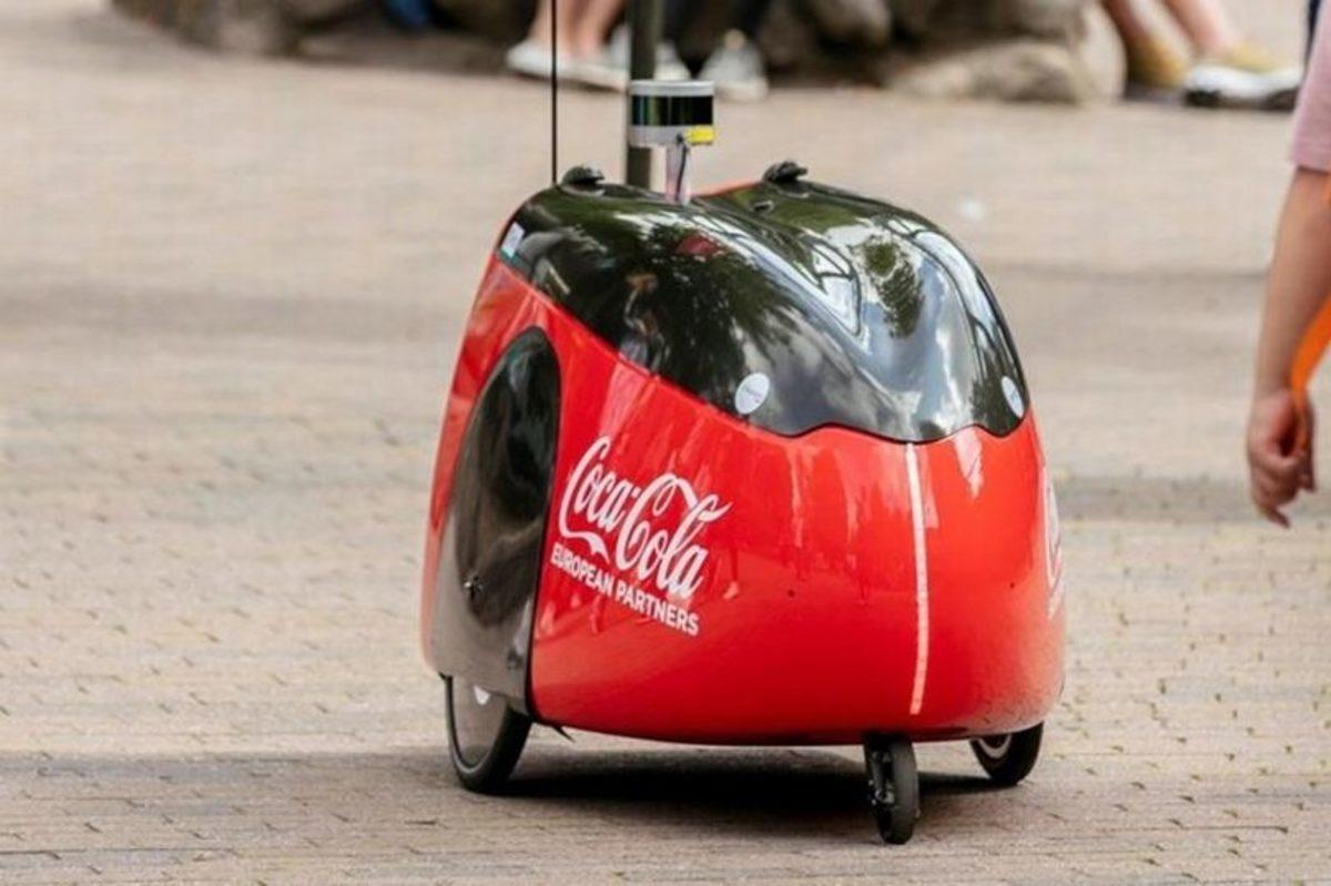 Coca Cola, Park Ziyaretçilerine Otonom Robotla İkram Sundu