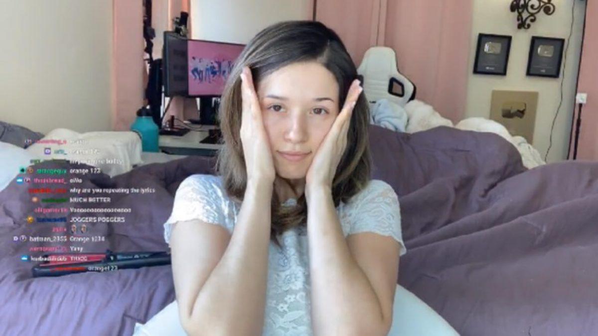 Canlı Yayında PornHub Videosu Açan Twitch Yayıncısı Pokimane, Sadece Uyarı Aldı