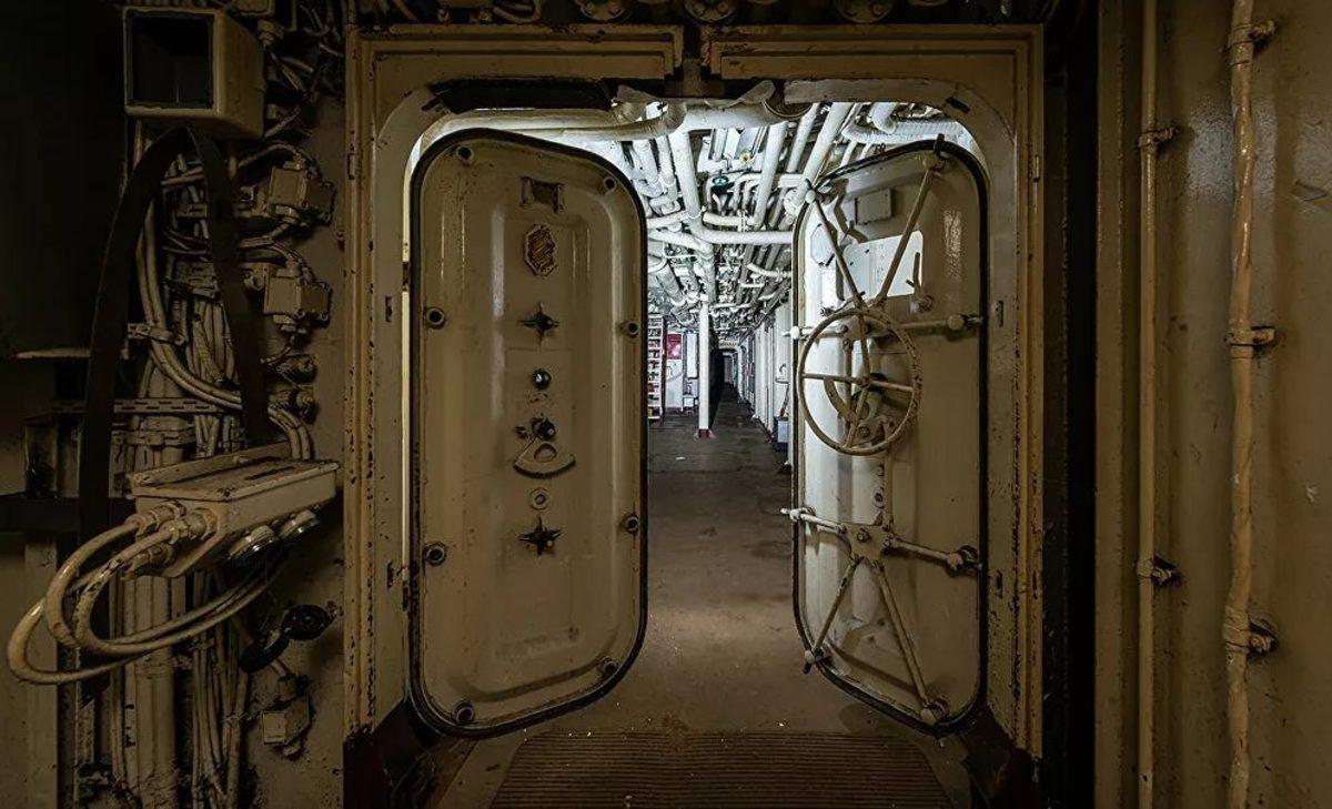 Yıllar Önce Terk Edilmiş Savaş Gemisinin Etkileyici Görüntüleri