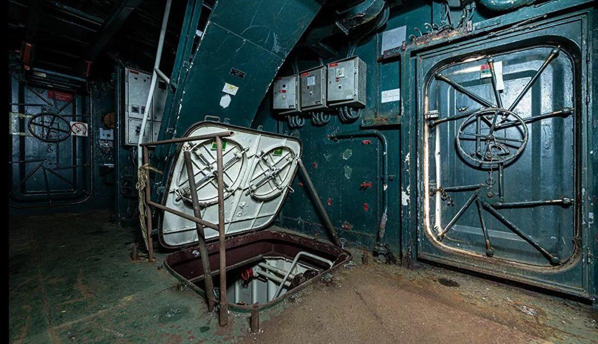 Yıllar Önce Terk Edilmiş Savaş Gemisinin Etkileyici Görüntüleri