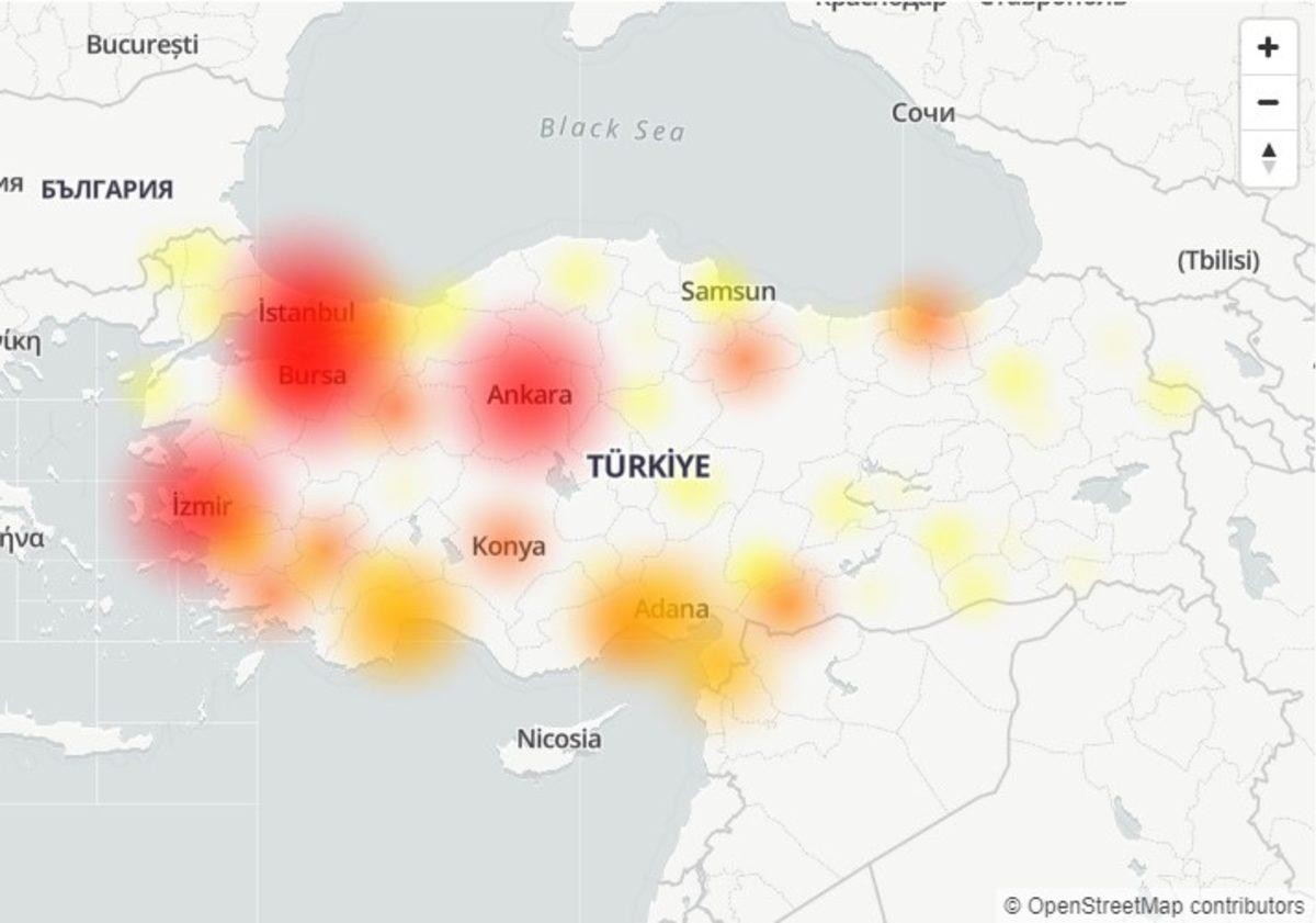 Mobil Operatörler, Bayramın İlk Gününde Çökme Noktasına Geldi