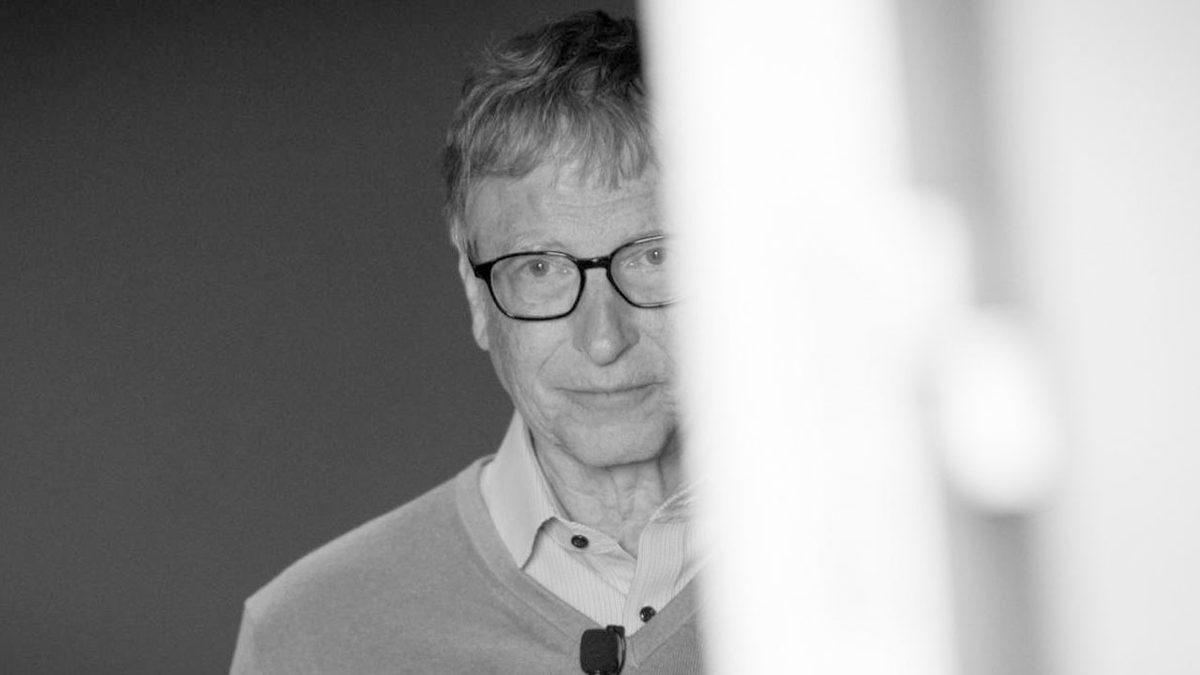 ABD’lilerin %50’si Bill Gates’in Koronavirüsü İnsanlara Mikroçip Takmak İçin Kullandığına İnanıyor