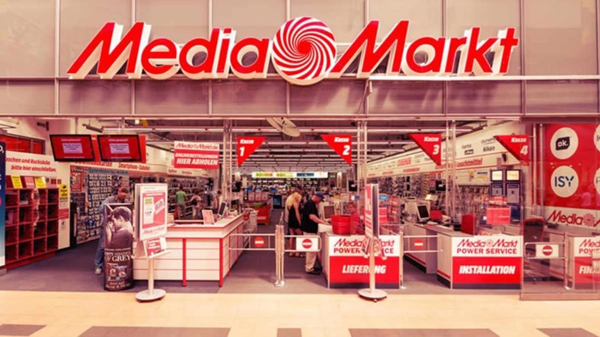 Mediamarkt, "Telefon Sipariş Eden YouTuber’a Su Gönderdiği" İddialarına Cevap Verdi