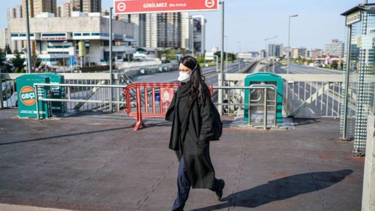 Singapur, Koronavirüs Salgınının Türkiye’de Tam Olarak Biteceği Tarihi Açıkladı