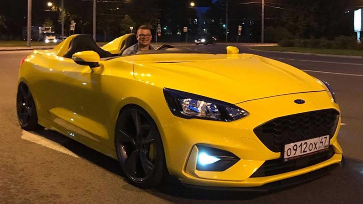 Kapıları, Camı ve Tavanı Olmayan Özel Yapım Ford Focus Speedster