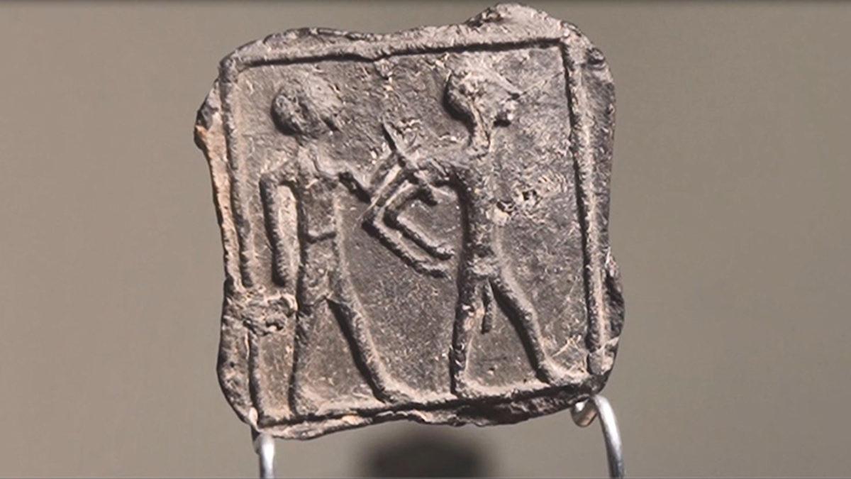 6 Yaşındaki Bir Çocuk, 3.500 Yıllık Bir Kil Tablet Keşfetti