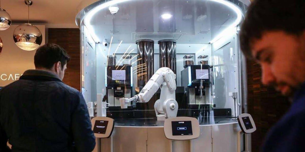 Güney Kore’deki Kafelerde Robot Baristalar Kullanılmaya Başlandı