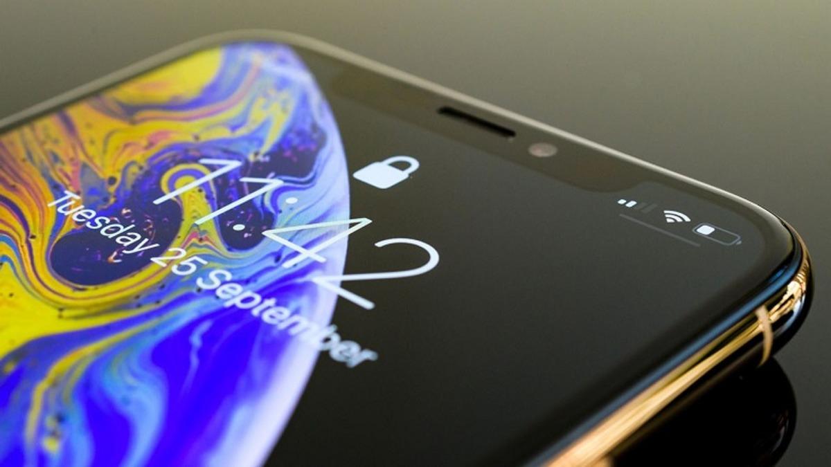 Apple’ın iPhone 12’nin OLED Ekranları İçin Samsung’la El Sıkışacağı Söyleniyor