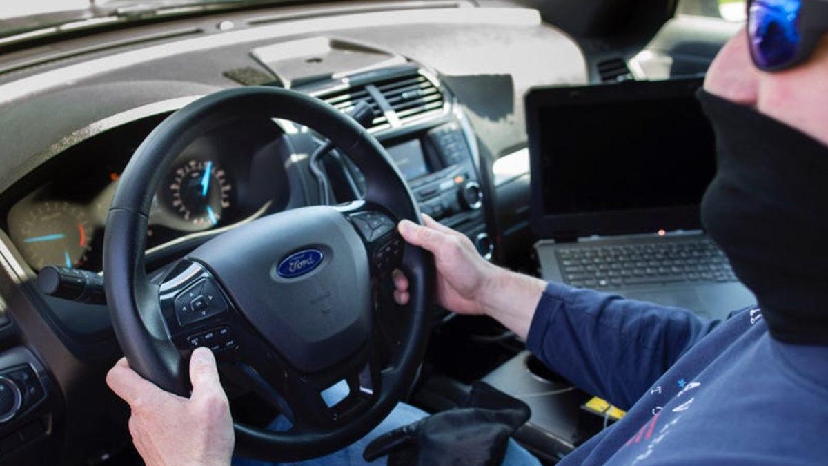 Ford, Koronavirüse Karşı Polis Arabalarını Adeta Çöle Çevirecek